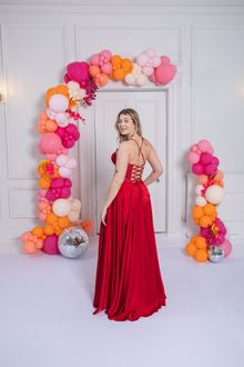 red prom dress, photo 2